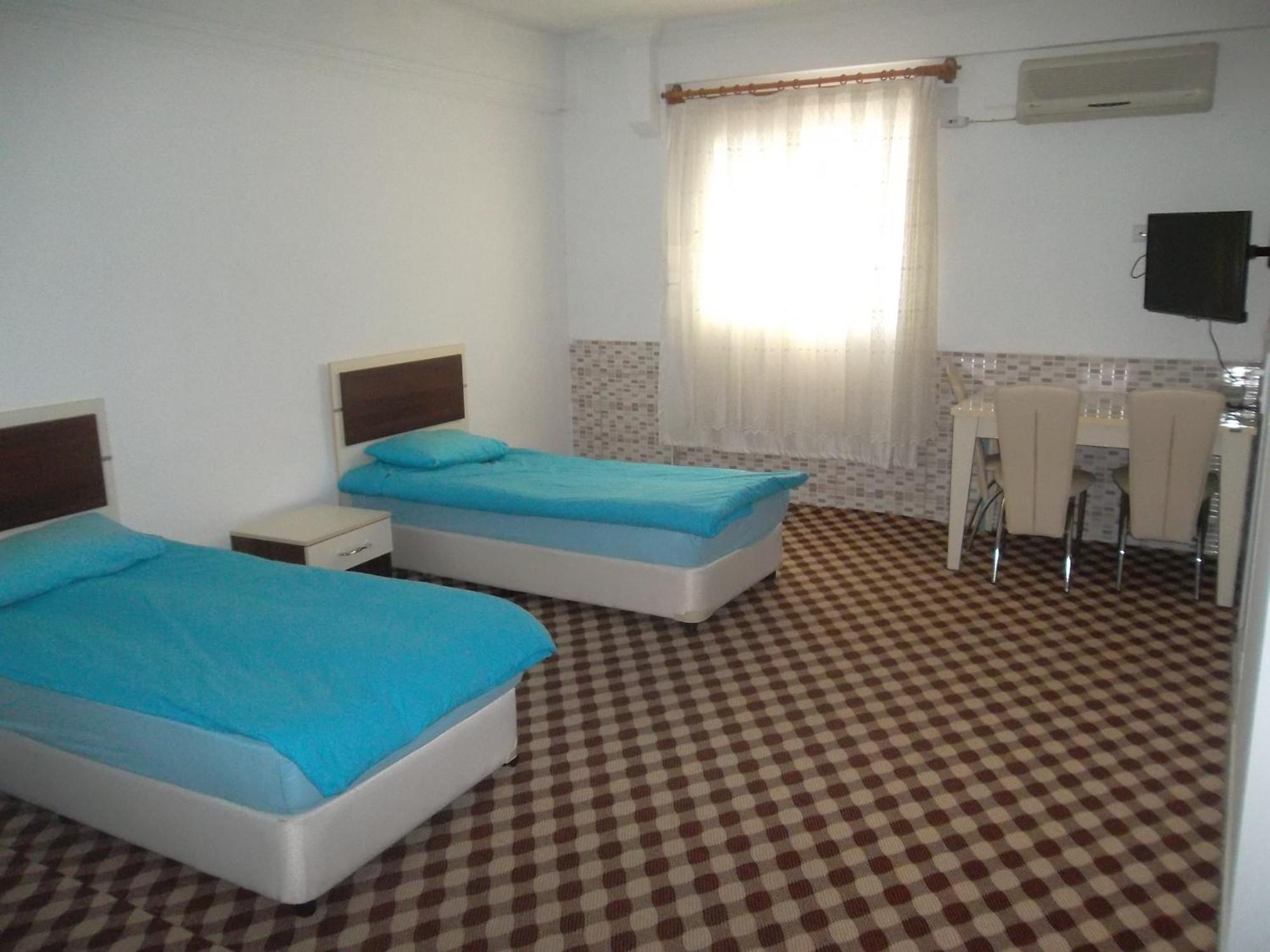 Konak Hotel Mut Exteriör bild
